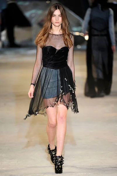 Look 34